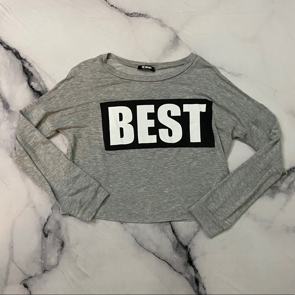 Long Sleeve Graphic Crop